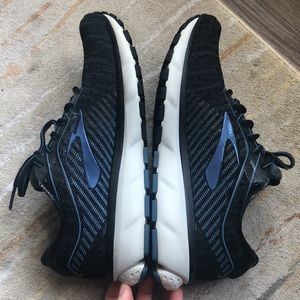 Brooks men’s Ghost 12 size 8.5